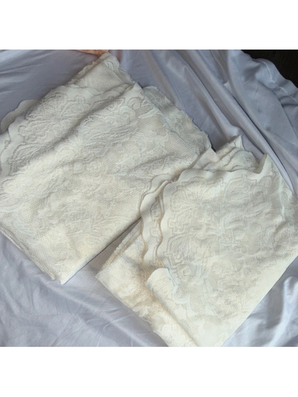 White Lace Sheer Floral Curtain Panels with Scalloped Edges set of 2 - Picture 6 of 6